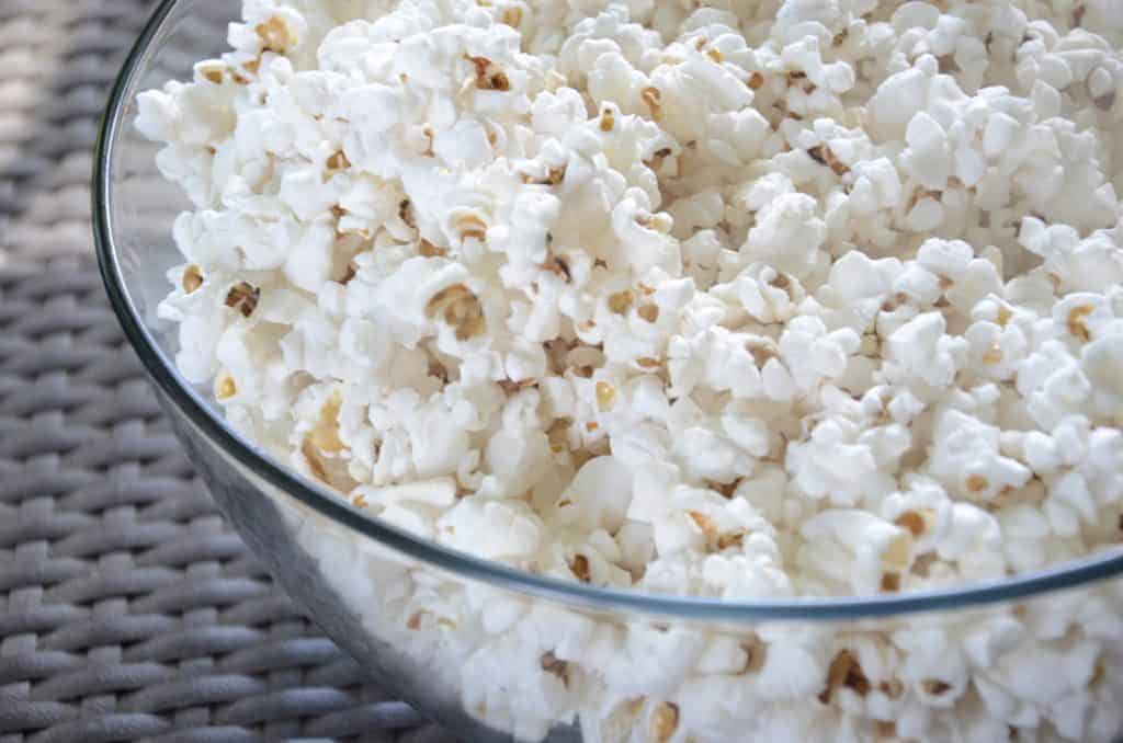 best foods for breastfeeding: popcorn