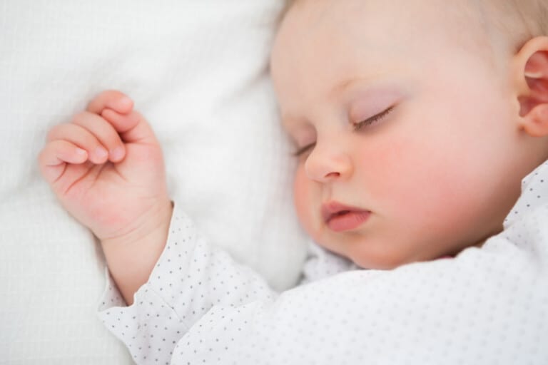 How to Get Your Baby to Sleep (Baby Sleep Tips from Newborn to 6 Months)