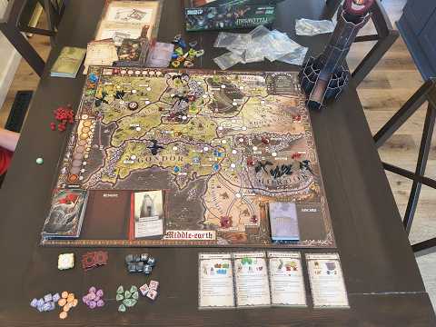 Asmodee The Lord of the Rings: Fate of the Fellowship – Protect Middle-earth Medium Strategy Game